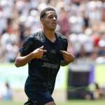 Corinthians tem negociações em andamento para vender o lateral-esquerdo Denner