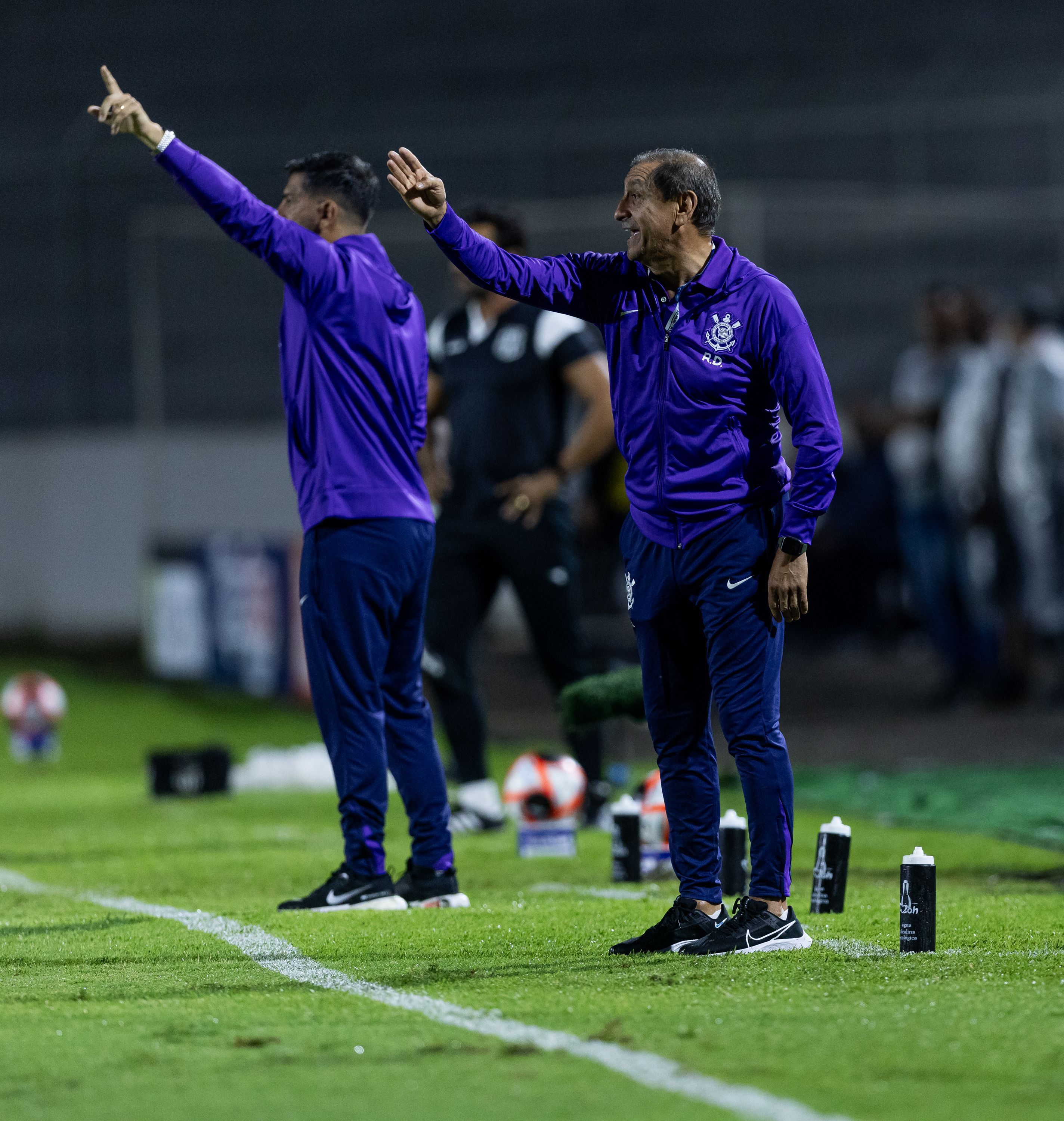 Ramón revela plano para Memphis Depay atuar em Corinthians x Palmeiras