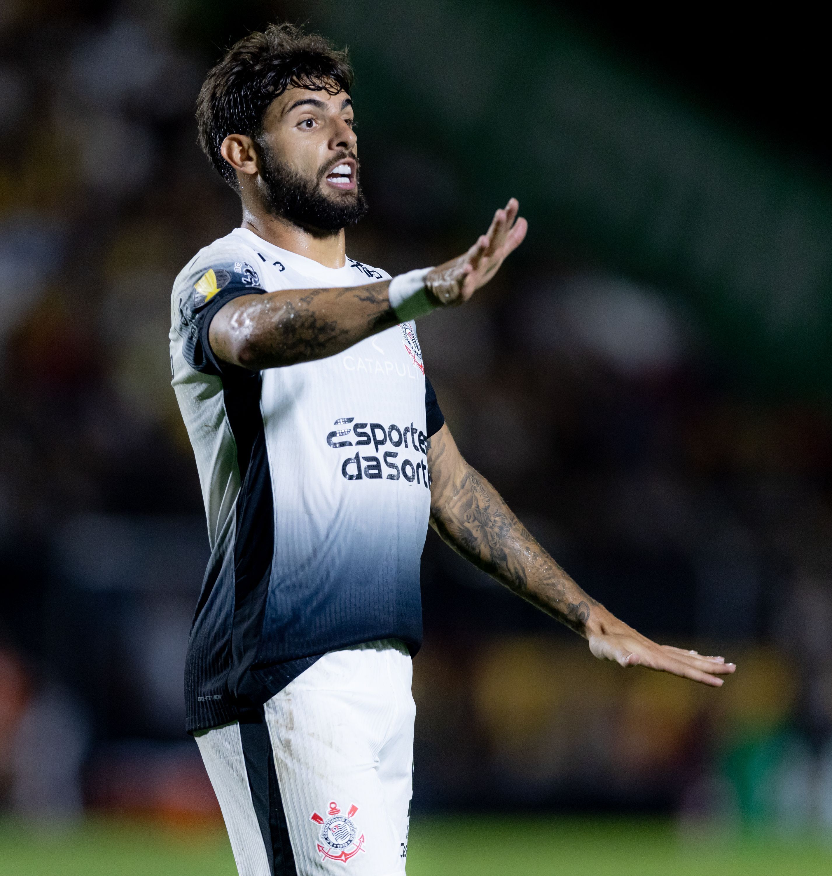 Neto diz que atacante do Corinthians é 'um milhão de vezes' melhor que Vitor Roque