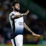 Neto diz que atacante do Corinthians é 'um milhão de vezes' melhor que Vitor Roque