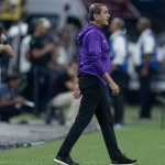 Corinthians enfrenta a Portuguesa antes de decisão pela Libertadores