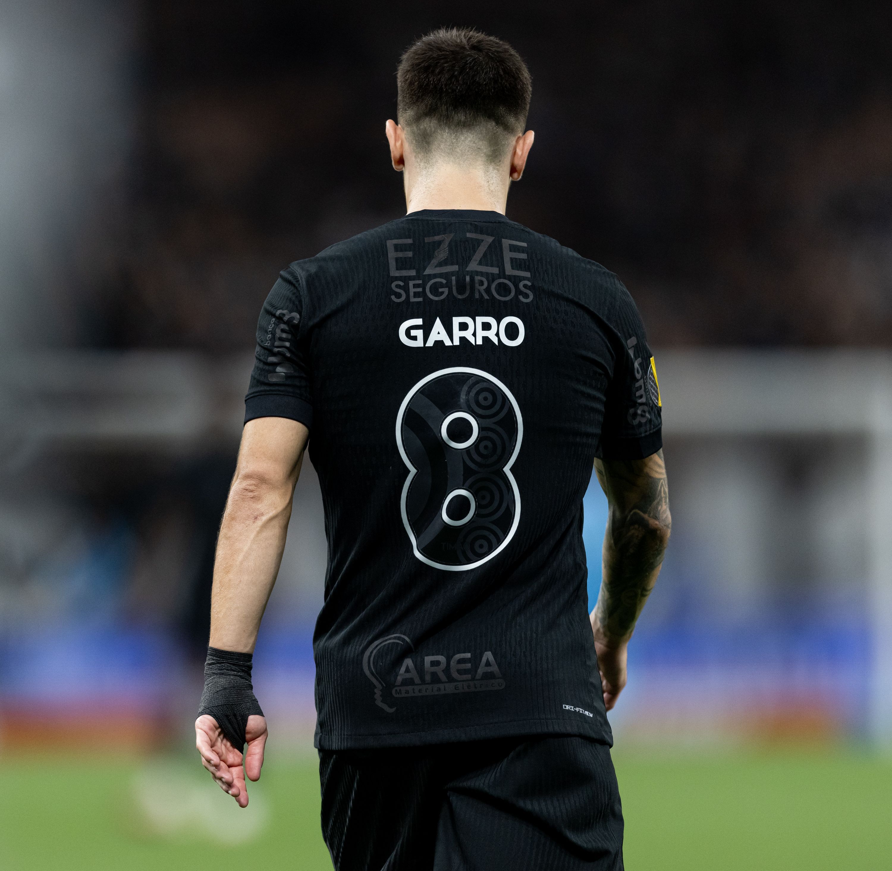 Preocupa? Veja atualização da situação física de Garro, meia do Corinthians