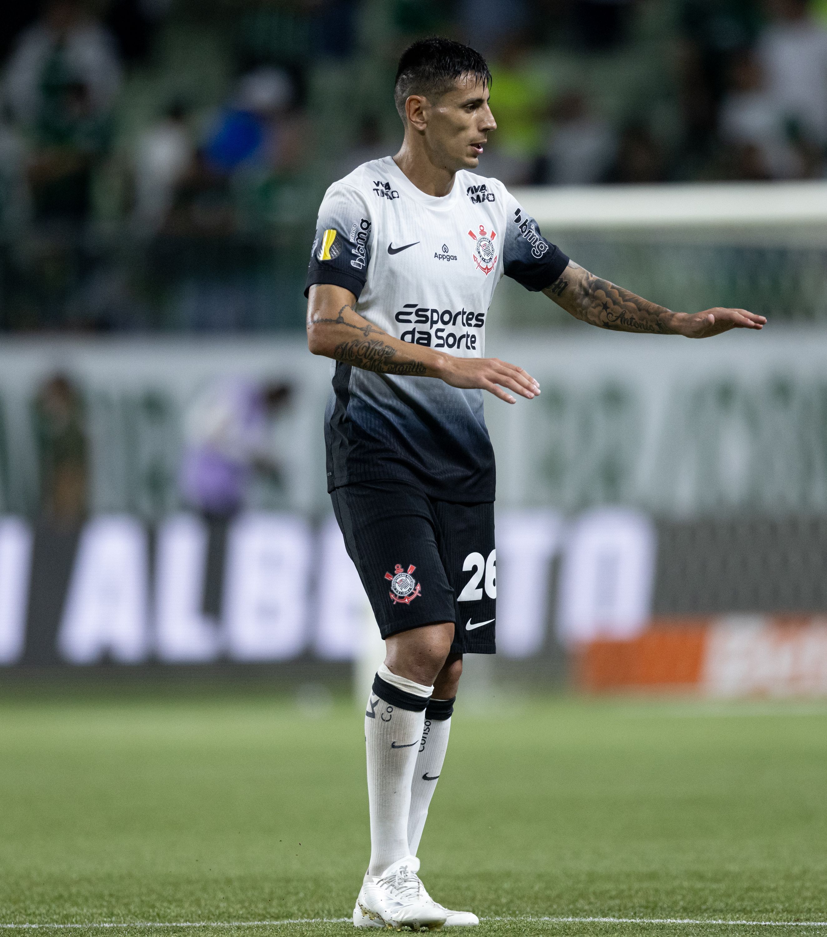 Reforço do Corinthians se destaca contra o Palmeiras: 'Anulou Estêvão'