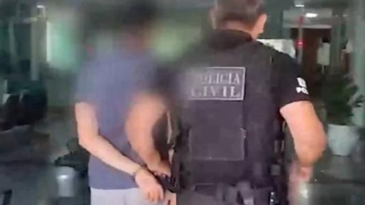 Agentes da PCDF encontraram três armas de fogo, um revólver e duas espingardas na casa do suspeito