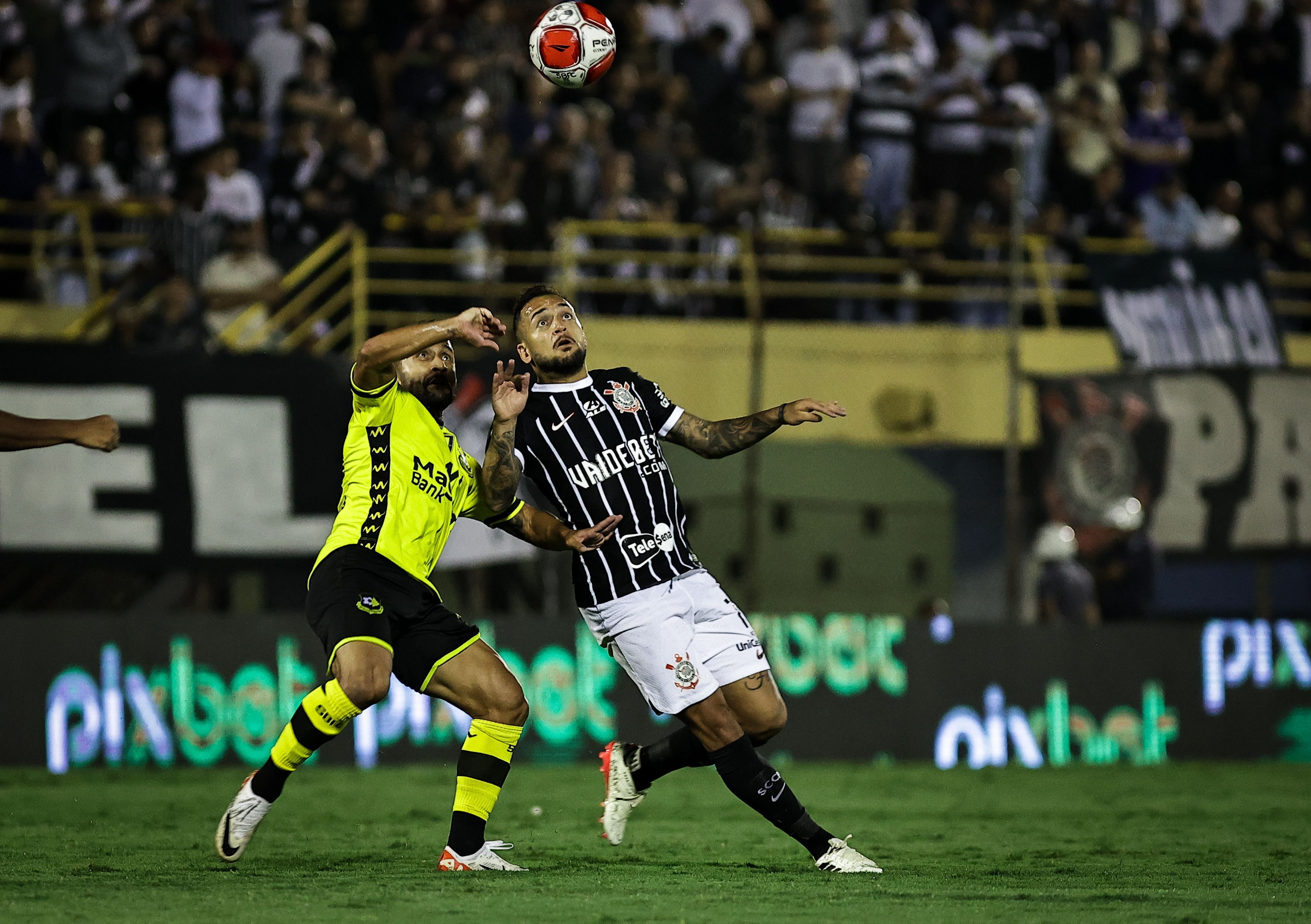 'É uma vergonha', diz Maycon após derrota do Corinthians para São Bernardo