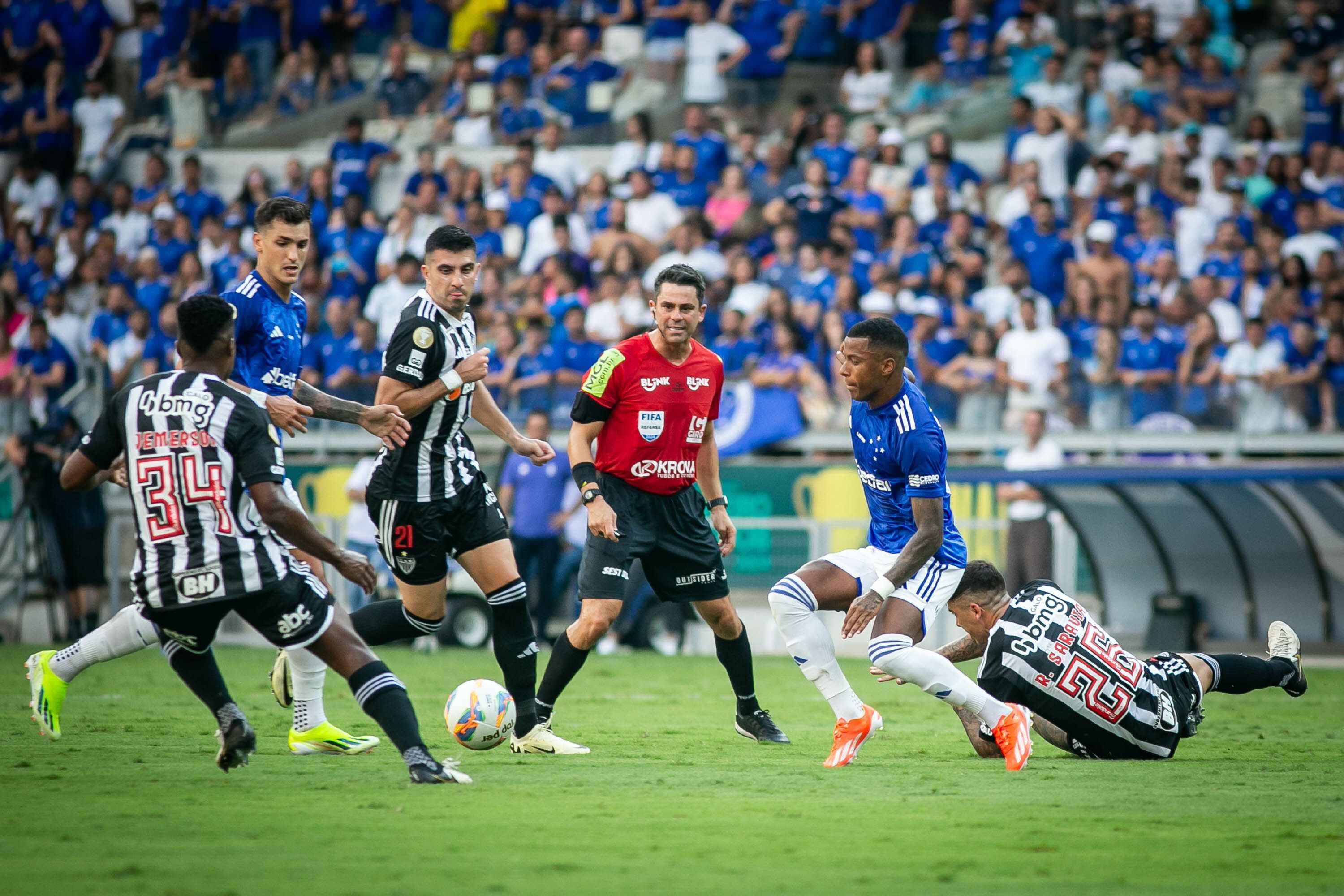 Cruzeiro x Atlético: final do Mineiro registra público recorde do novo Mineirão