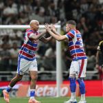 Deyverson, do Fortaleza, tem reação imediata ao marcar diante do Atlético na Arena MRV
