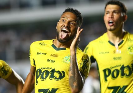 Reinaldo marcou mais uma vez pelo Mirassol no Brasileirão