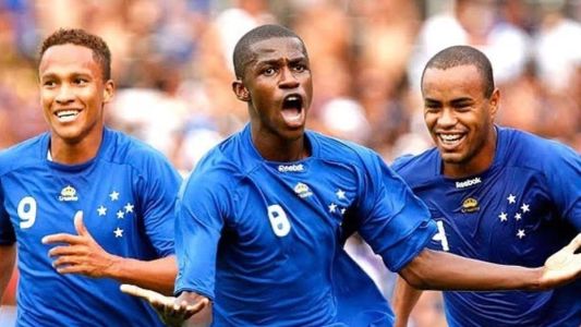 Agora ex-jogador, Ramires defendeu o Cruzeiro entre 2007 e 2009