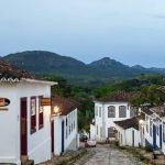 Tiradentes e cidades vizinhas suspendem aulas e anunciam desinfecção de escolas
