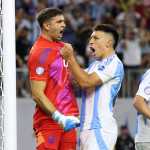 Dibu brilha nos pênaltis, ‘salva’ Messi, e Argentina elimina Equador na Copa América