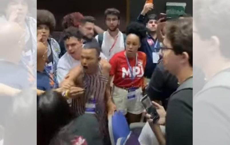 Conferência da Juventude tem relatos de agressão e bandeira de movimento queimada; vídeo