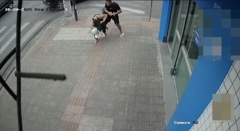 Mulher trans é morta pelo ex-companheiro com chutes no meio da rua em BH