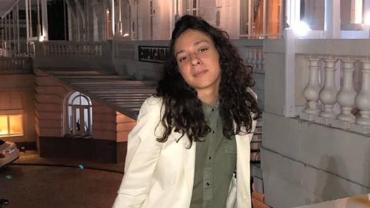 “Agressor feriu covardemente ator por ter sido exposto como homossexual”, diz delegado.