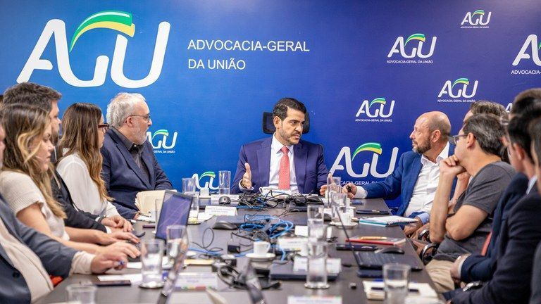 AGU diz que governo ainda vai avaliar se recorre ao STF por IOF