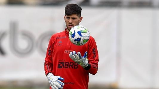 Agustín Rossi disputará sua quinta partida como titular do Flamengo