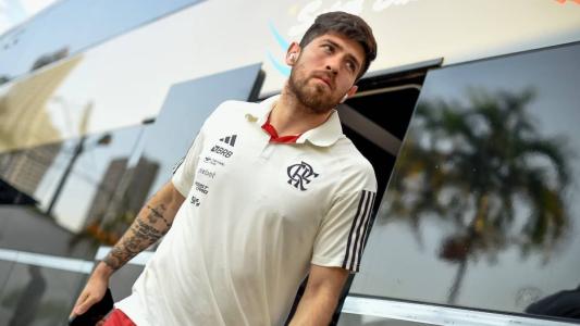 Agustín Rossi fará sua estreia como goleiro do Flamengo diante do Goiás