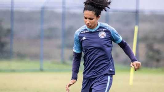 Aila, zagueira das Mulheres de Aço