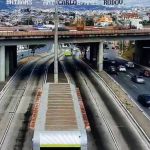 Acidente com carro interdita parcialmente o Anel Rodoviário