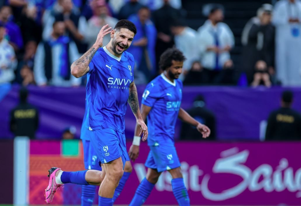Al-Hilal vence Al-Ittihad pela Champions e segue em busca de recorde mundial