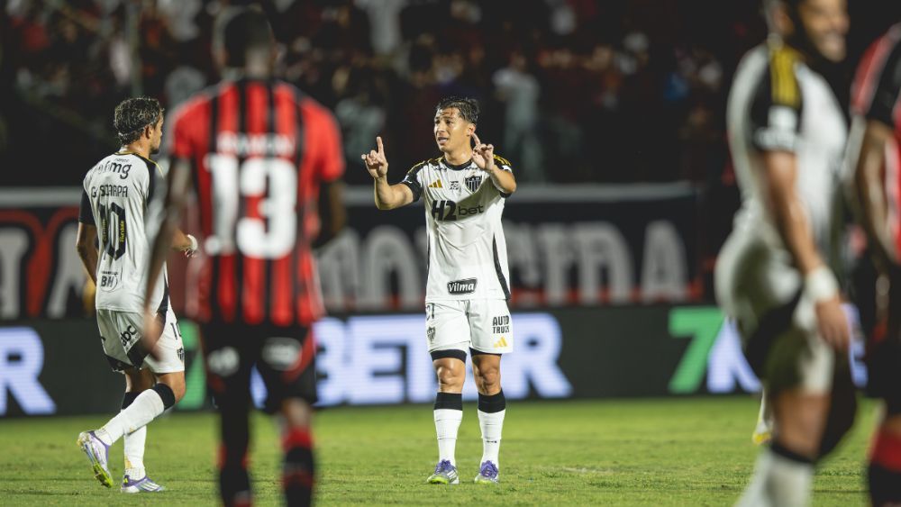 Atlético perde para o Vitória e aumenta jejum no Barradão; veja números