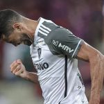 Alan Kardec volta ao Atlético com gol após oito meses afastado