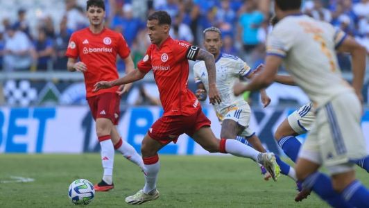 Alan Patrick deixou o campo aos 30 do segundo tempo na vitória de 2 a 1 em cima do Cruzeiro