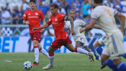 Alan Patrick deixou o campo aos 30 do segundo tempo na vitória de 2 a 1 em cima do Cruzeiro