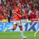 10 e faixa: Alan Patrick foi o protagonista no clássico Gre-Nal pelo Inter