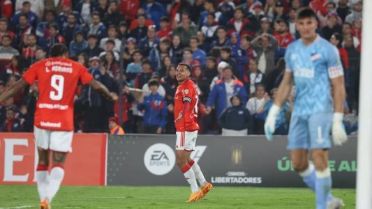 Alan Patrick marcou o primeiro gol do empate de 1 a 1 com o Nacional pela Libertadores