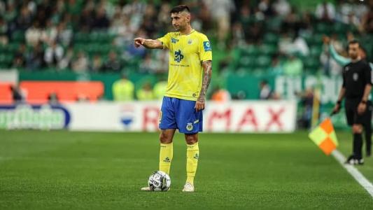 Alan Ruiz foi destaque do Arouca em Portugal