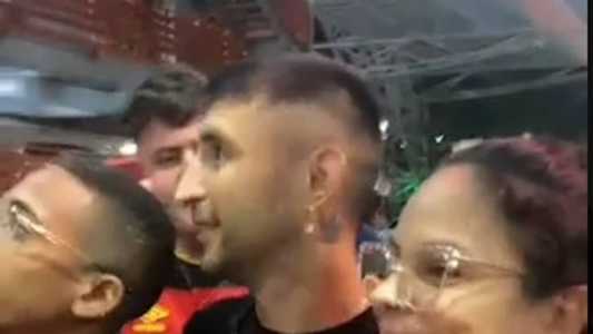 Alan Ruiz foi recebido por torcedores do Sport no aeroporto