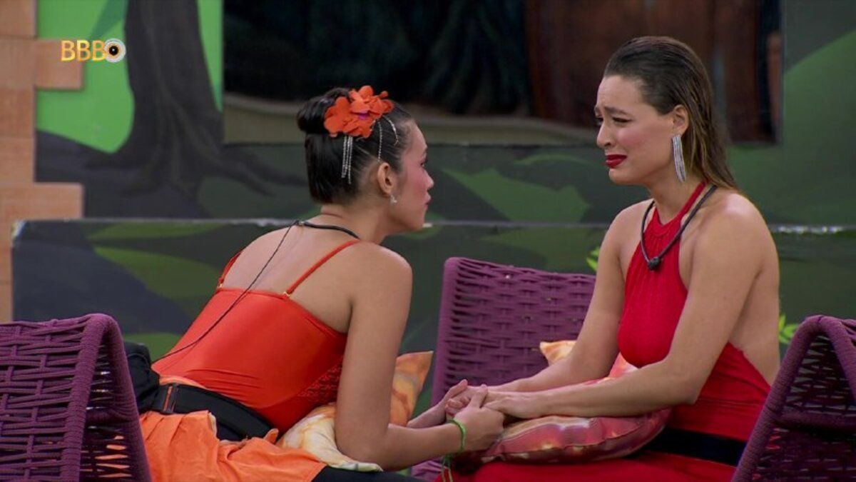 Beatriz chora ao conversar com Alane após briga com Davi no BBB 24