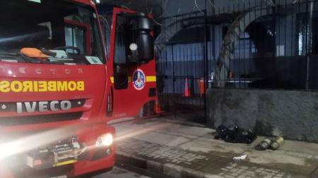Albergue pega fogo após caixa d'água transbordar e provocar curto circuito
