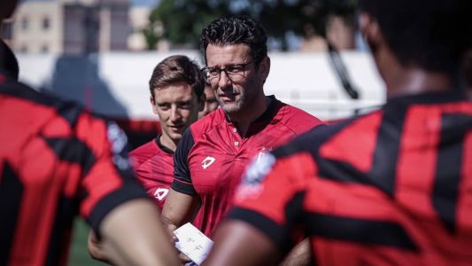 Alberto Valentim já comandou o treino desta sexta (5) no Atlético-GO