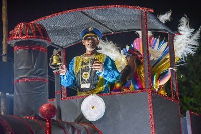 Sábado de Carnaval em Mariana reúne blocos de rua e shows em três praças