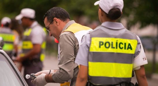 Detran de SP aplicou quase 1.400 multas por direção acoolizada em agosto | CNN Brasil