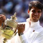 Alcaraz é impiedoso, vence Djokovic e é bicampeão de Wimbledon