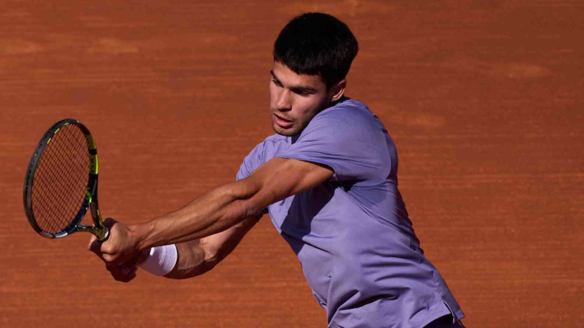 Alcaraz vence de Minaur em Barcelona e reencontra adversário após sete dias