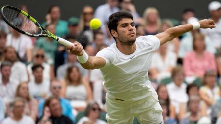 Alcaraz vai enfrentar o alemão Alexander Zverev