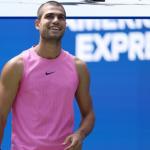 US Open: Alcaraz vence Rinderknech, alcança recorde inédito e avança às quartas