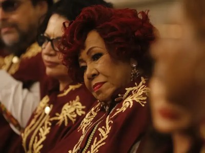 A cantora Alcione, ao tomar posse na Academia Brasileira de Cultura