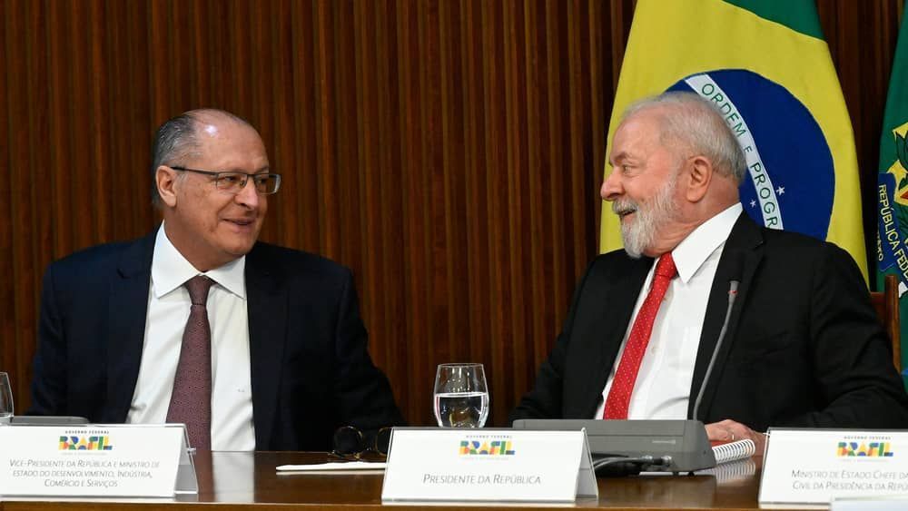 Alckmin diz que governo tem 'compromisso com a questão fiscal', mas desvia do assunto déficit zero
