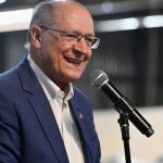 'Falei ao Zema para pôr o café no bule que daqui a pouco Lula vai vir a MG', diz Alckmin