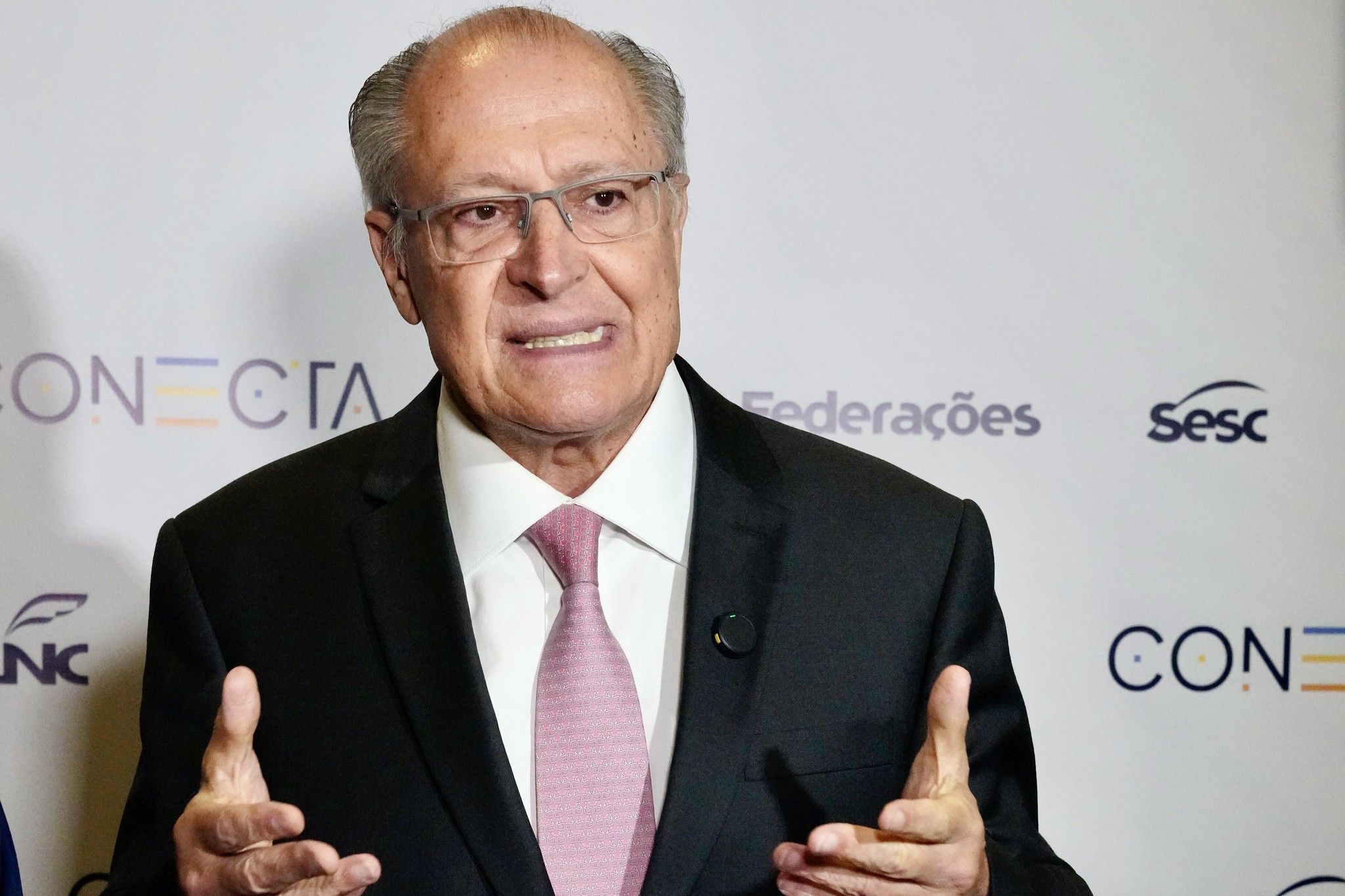 Alckmin cobra rapidez do Congresso na análise de pacote de ajuda a exportadores