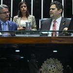 Alcolumbre lê requerimento e Senado terá CPI para investigar crime organizado no Brasil