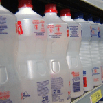 Venda de álcool líquido 70% volta a ser proibida no Brasil nesta terça-feira (30)