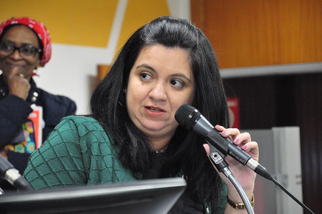 Secretária de Zema diz que direita está 'conversando' sobre união para 2026 em Minas