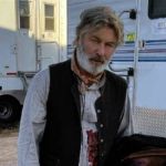 Alec Baldwin é acusado de 'infringir regras básicas de segurança' no set de 'Rust'