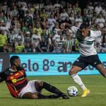 Alef Manga faz hat-trick, mas Coritiba empata com Sport pela Copa do Brasil